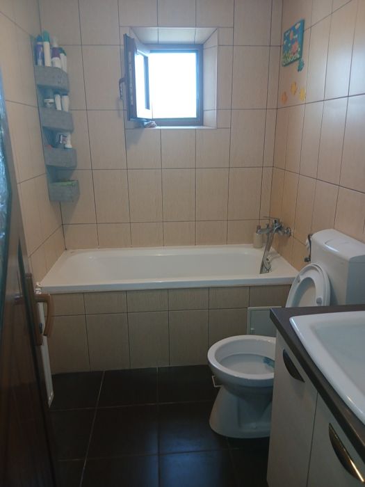 Vând apartament 3 camere!