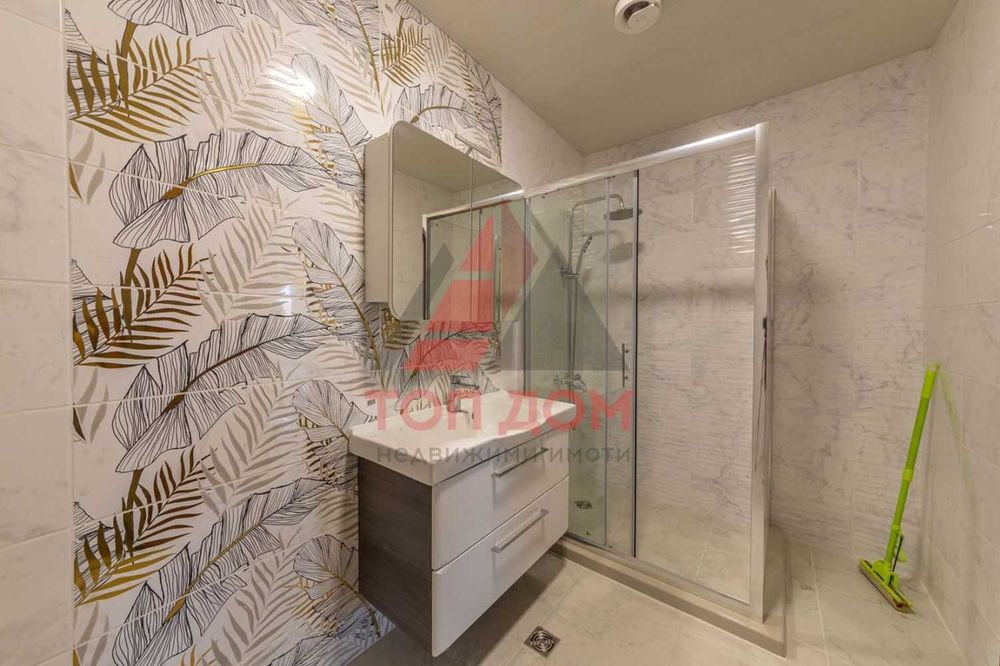 Продава се Тристаен апартамент в Варна, м-т Траката - 100 кв.м за 2280 €/кв.м - Снимка #11