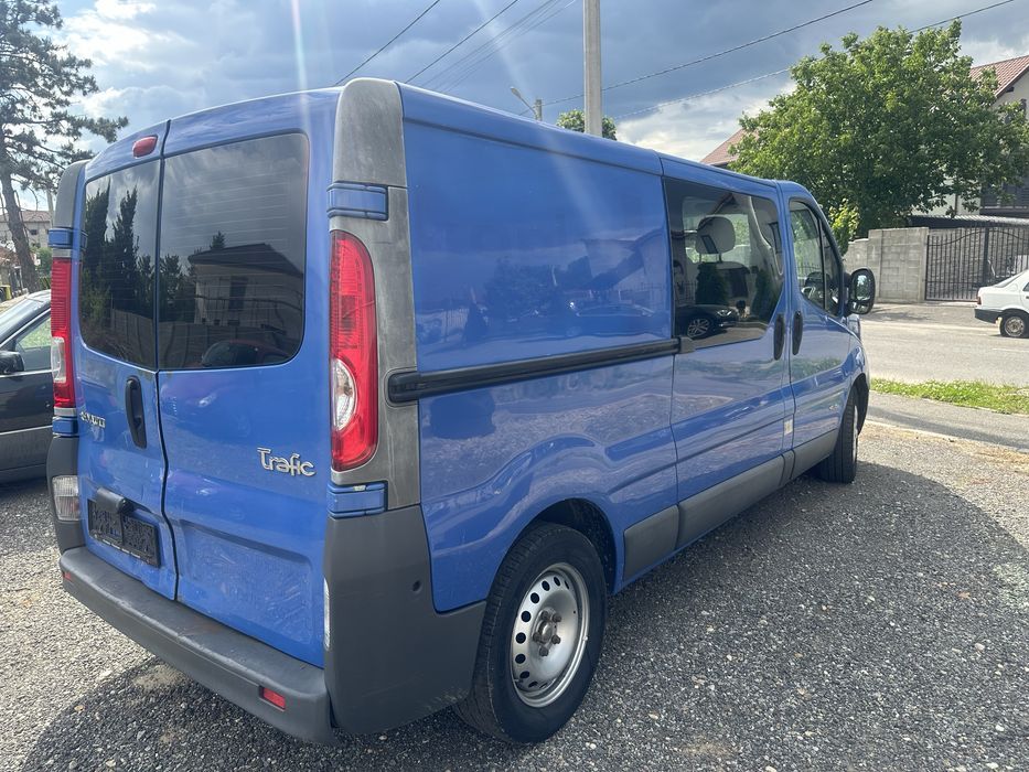 Renault Trafic  6 locuri