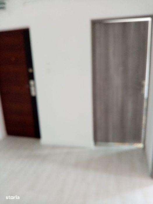 Vând APARTAMENT renovat