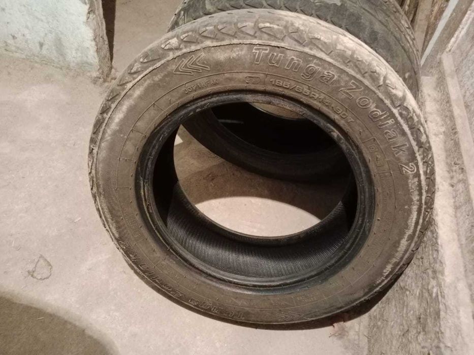 Продам резину летнюю 4 шт