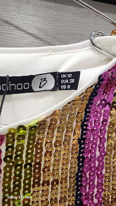 Продаётся женское платье