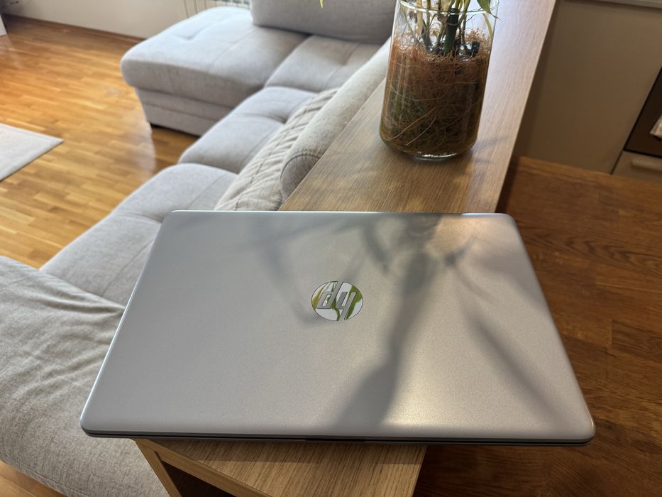 Лаптоп HP 250 G8 i7 Win11 Pro