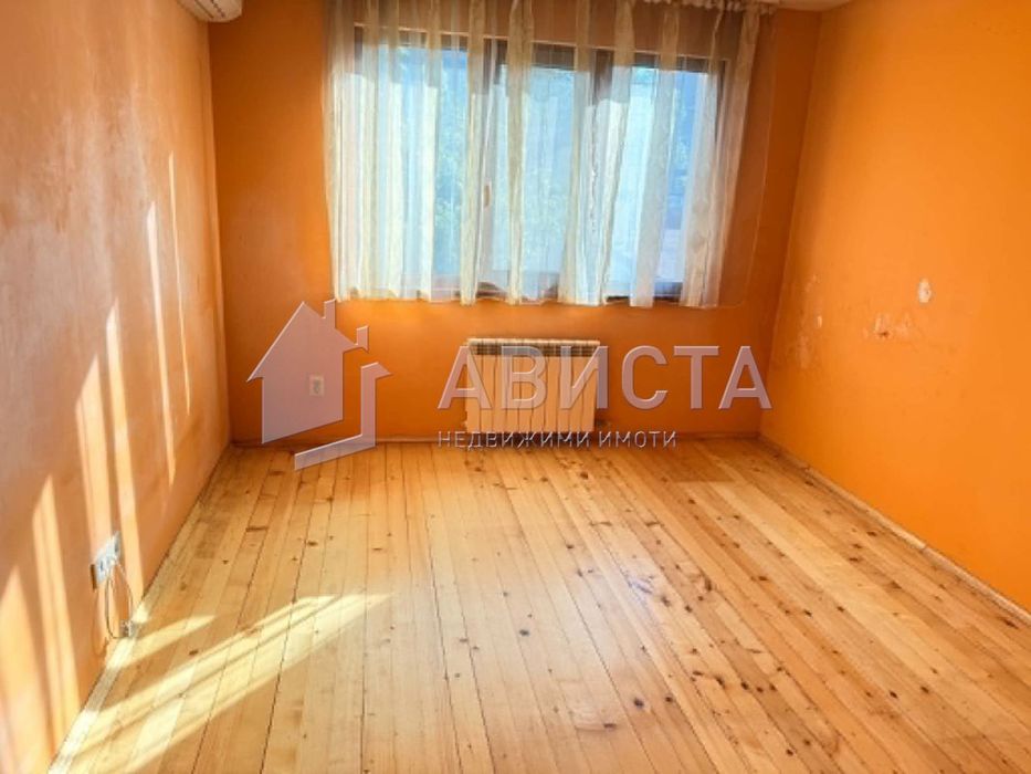 Етаж от къща в София