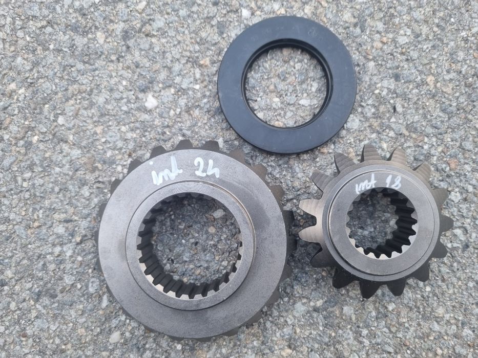 Pinion grup freza Bomet z15/18 z22/24