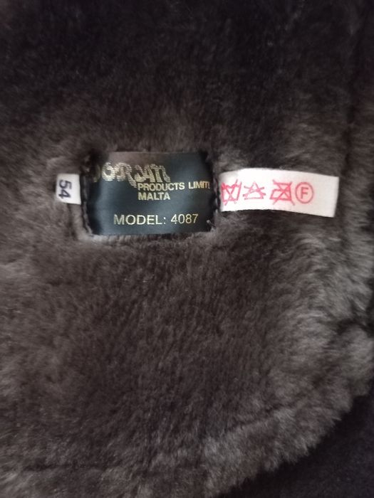 Дублёнка из натурального меха.