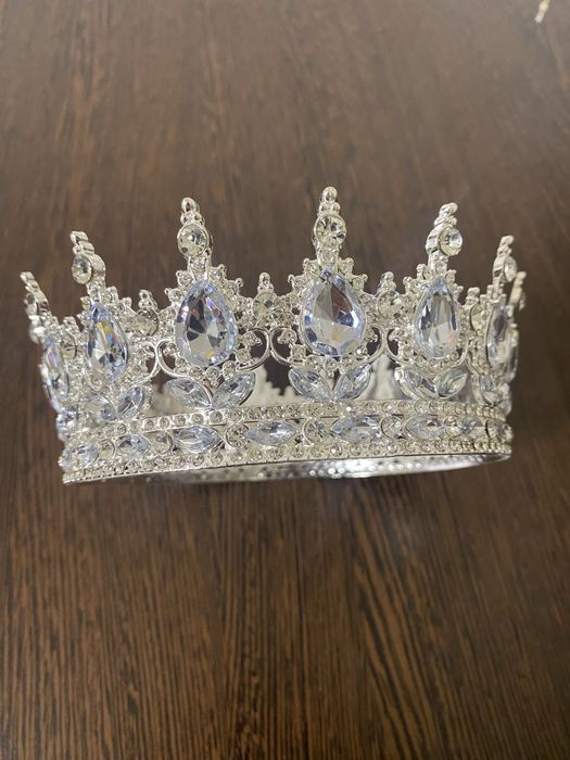 Coroana pt tort din metal