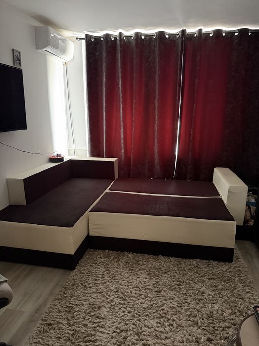 Vand set canapea extensibila cu lada de depozitare si dresing cu 3 usii