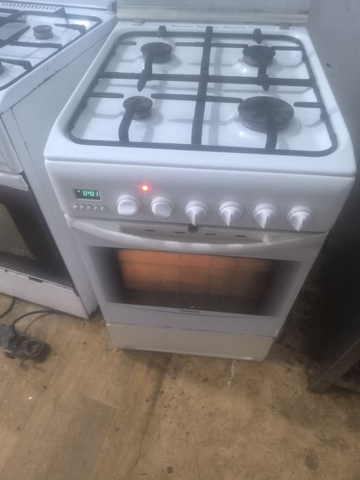 Газ плита Аристон