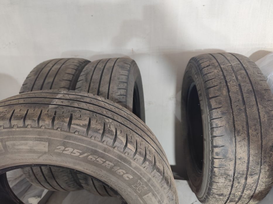 Продам резину в хорошо состоянии