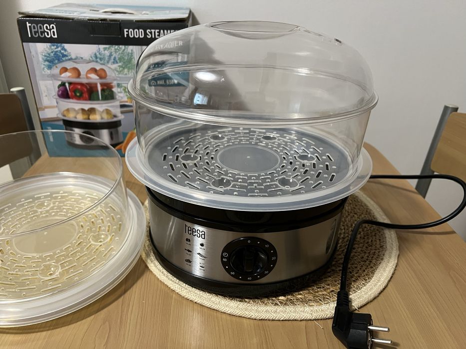 Aparat de gatit cu aburi