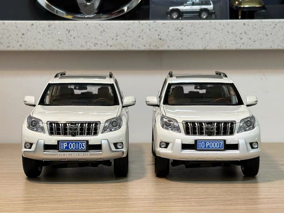 Toyota Prado 1:18
