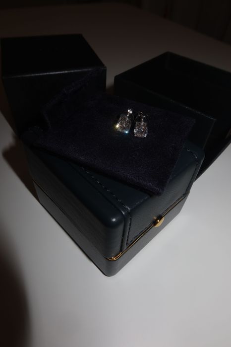 Бриллиантовые пусеты