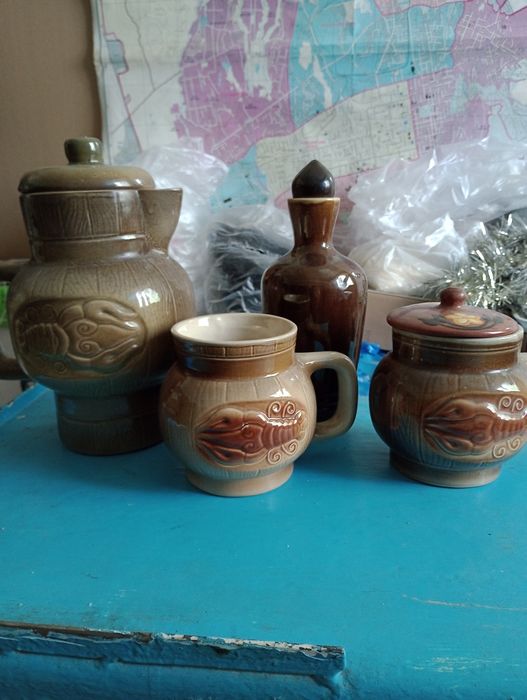 Керамическая посудина.