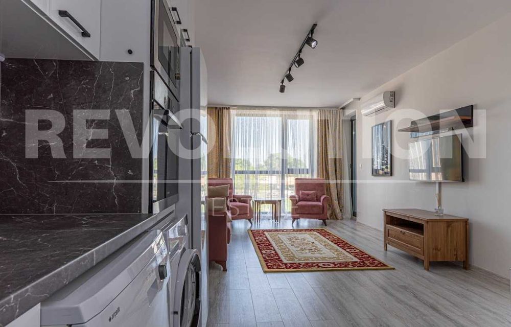 Дава се под наем Двустаен апартамент в Пловдив, Център - 76 кв.м за 650 € - Снимка #4