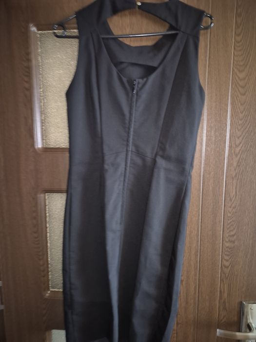 Vând rochie cambrata