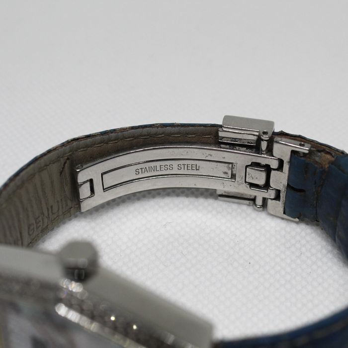 Продам часы PRISM с бриллиантами