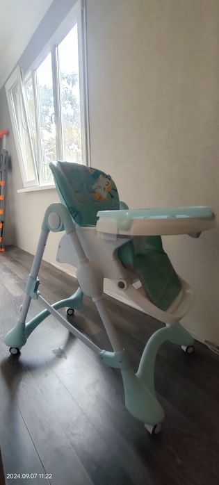 Продам стульчик для кормления