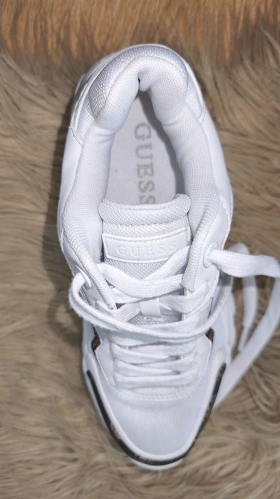 Sneakers Guess NOWAH 37