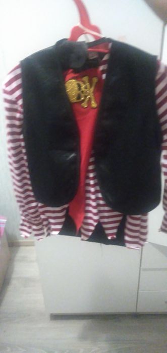 Продам одежда для мальчиков лет от 5 до 7 лет