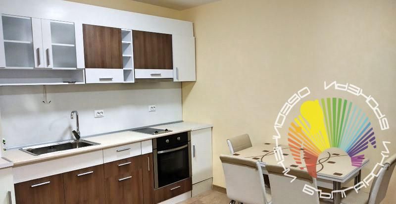 Дава се под наем Двустаен апартамент в Бургас, Център - 42 кв.м за 331.5 € - Снимка #2