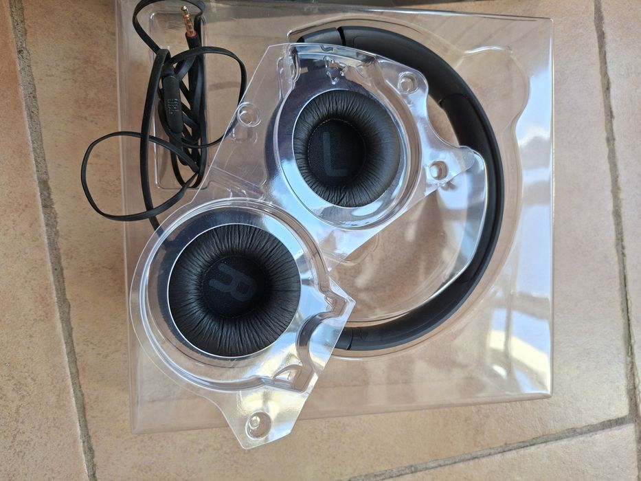 Vand casti JBL  cu mufa jack