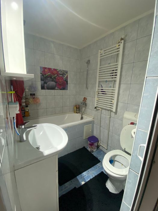 Inchiriez apartament 1 camera zona general