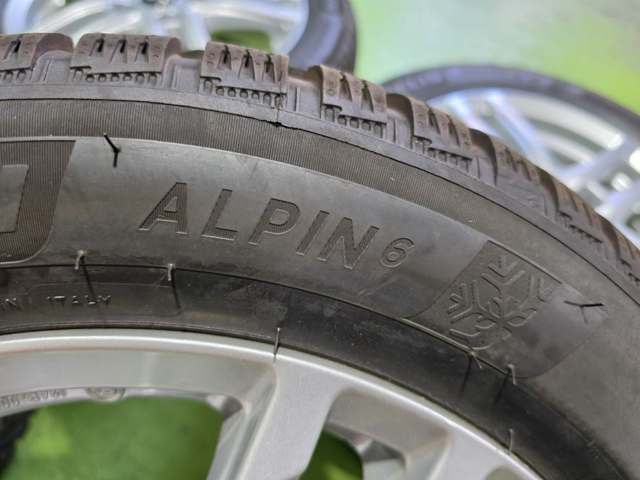 16 5x114.3 Kia Ceed Hyundai лети джанти 5х114.3 205/55/16 Michelin зимни гуми