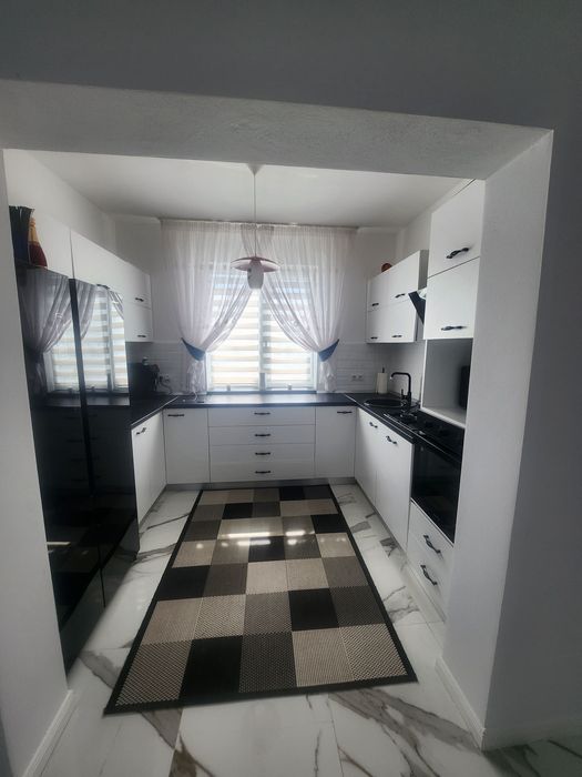 Vând casă Cihei P+ E