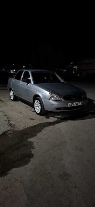 Lada priora 2008
