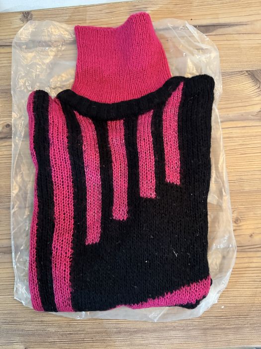 Ayollar kiyimlari bepul.