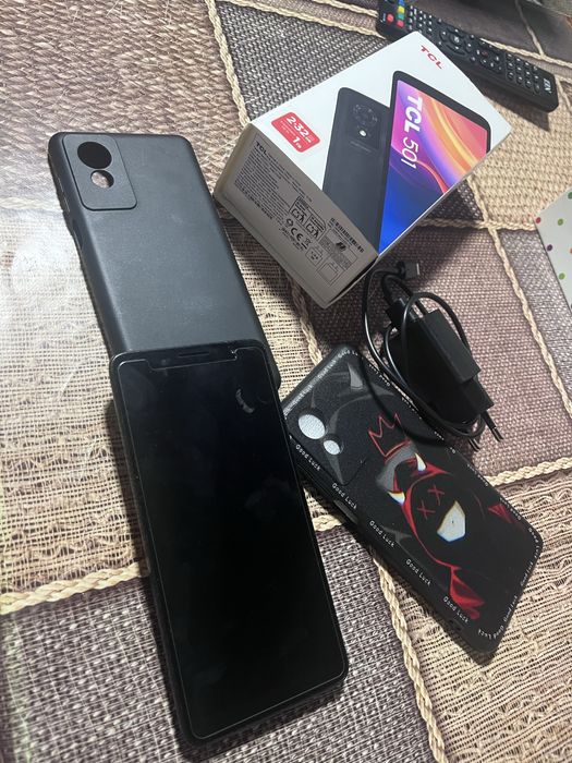 Vand telefon tcl 501