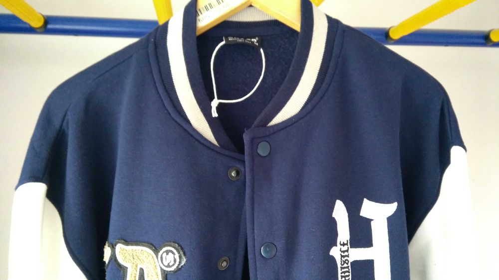 Куртка бомбер новая