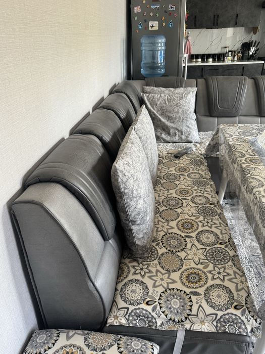 Уголок с накидками в комплекте