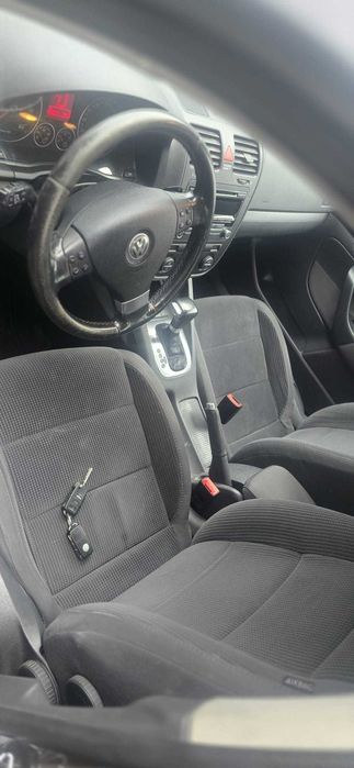 Volkswagen Golf 5(2008) -2.0TDI CUTIE AUTOMATA DSG-267000