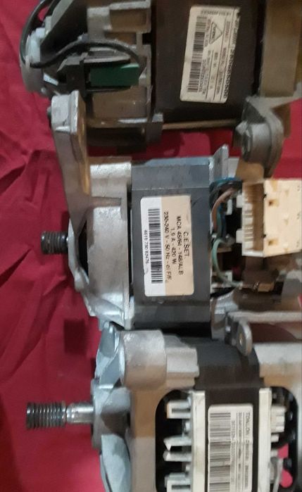 Motoare maşini spălat