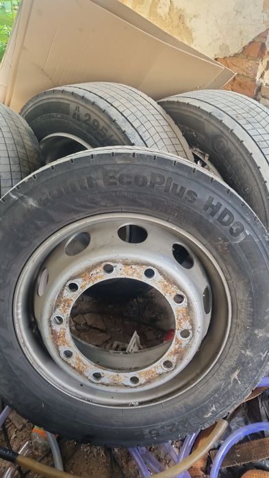 Roti camion 295/55 r22.5