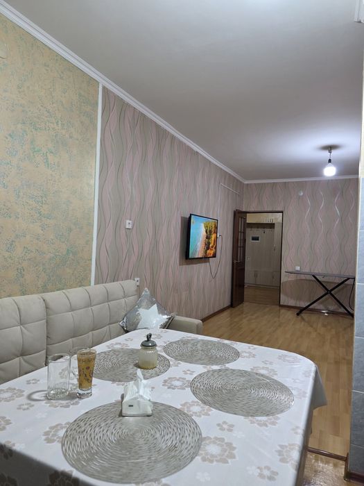 Продам диваны с двумя видами