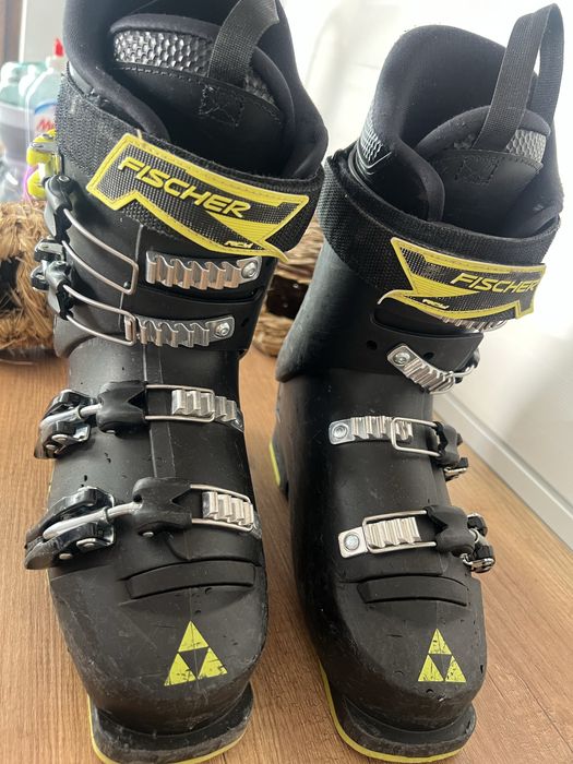 Ски обувки Fisher JR 24.5 и ски Fisher 130