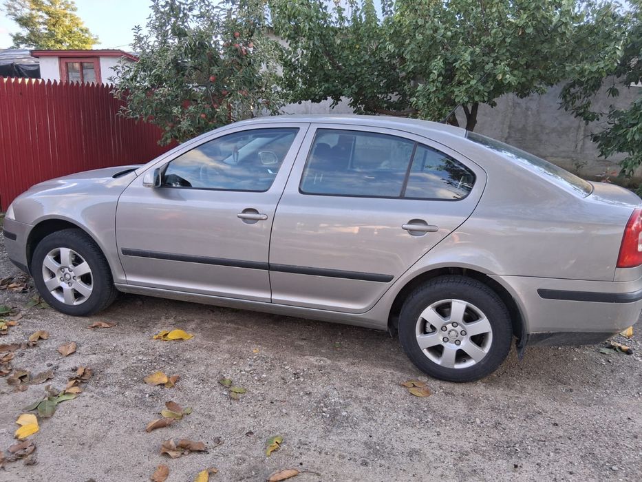 Skoda octavia 2 1.6 tsi 105 cp
