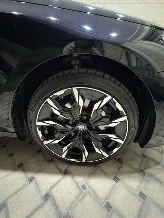 BMW i5  35 L 2025 yil Ev 567