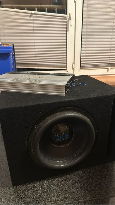 Subwoofer 600W RMS si Amplificator