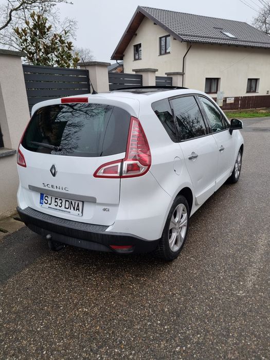 Vând Renault Scenic III înmatriculat euro 5