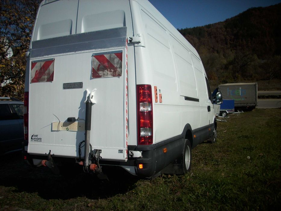 бус Ивеко 35-13 макси