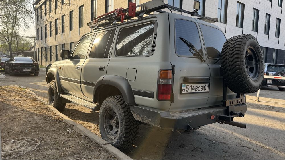 Toyota Land Cruiser 80