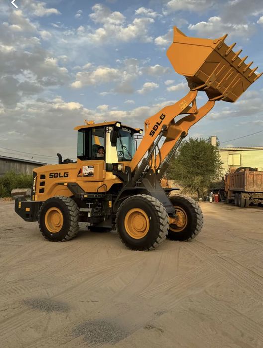 Погрузчик услуга 24/7 аренда