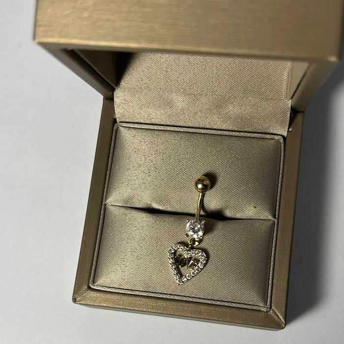 Piercing pentru buric din aur 14K cu inimă  și pietre albe – 1,77 g