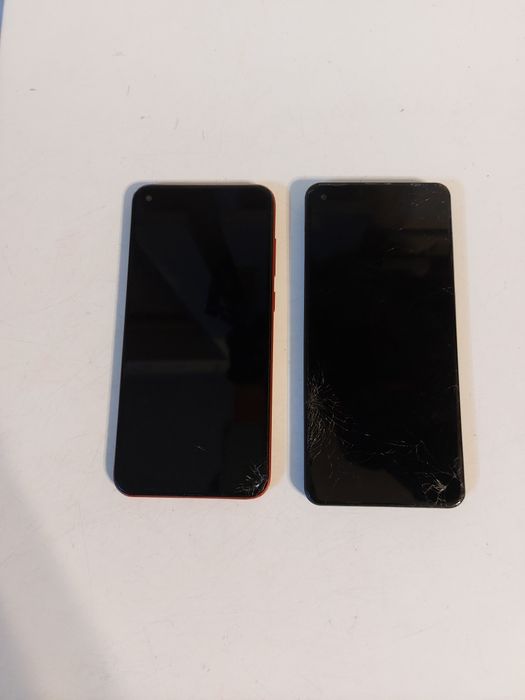 Vand 2 Telefoane Samsung A11 si A21 s