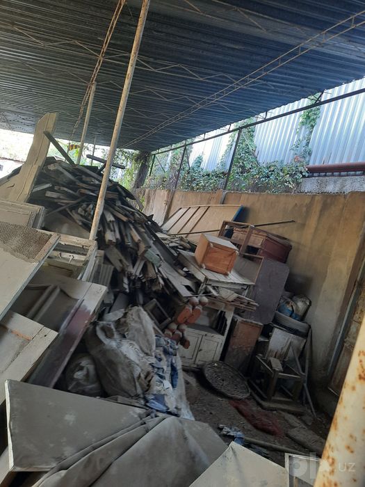 Taxta sotiladi bu 30 40 kub bor otin 10 kubcha