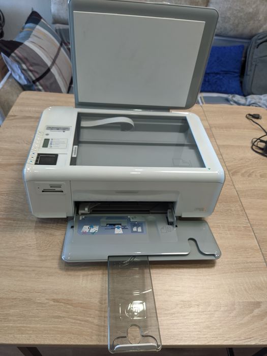 Hp fotosmart C4283 3в1